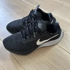 NIKE AIR ZOOM PEGASUS 37 ブラック スニーカーのサムネイル