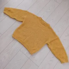 ニット　トップス　からし色　マスタード