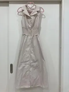miia ノースリーブワンピース　ミーア　ベージュのサムネイル