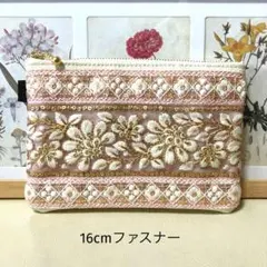 インド刺繍リボン　ポーチ　ファッション小物　マルチポーチ　プレゼント