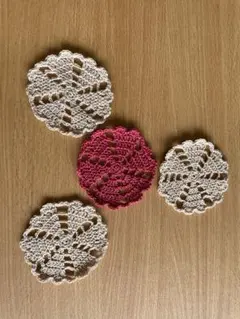 ハンドメイド　レース編み円形型コースター4枚セット