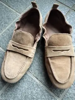 ZARA　ベージュ スエード スリッポン ローファー