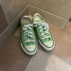 緑色キャンバスローカットスニーカー