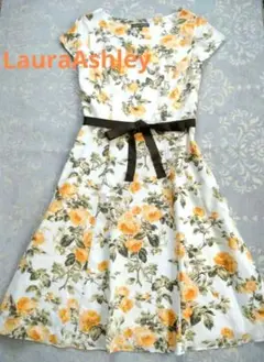 美品✨LAURA ASHLEY 花柄 半袖 ひざ丈ワンピース　Sサイズ