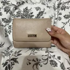 FURLA 三つ折財布