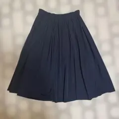 ナチュラルビューティーベーシック フレアスカート　ミディ丈　ネイビー