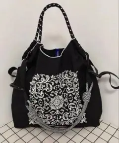 ショルダーベルトつき　2way バンダナ柄　ブラック　刺繍　エコバッグ