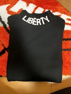 NEW ERA ブラック シャツ LIBERTY WALK ハイネック