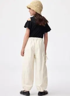 GU　GIRLSドライリボンカーゴパンツ　130　キッズ　ナチュラル　ジーユーのサムネイル