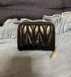 miumiu風　ブラック キルティング カードケース