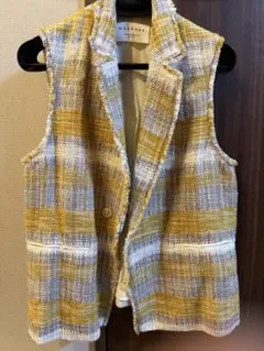 2026年最新】トゥモローランド ツイード ベストの人気アイテム - メルカリ