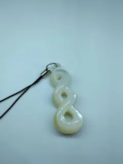 coconut様専用　白蝶貝　ねじれ型ストラップ