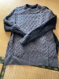 グレー ケーブル編み 長袖ニットセーター