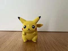ポケットモンスター　ピカチュウ フィギュア
