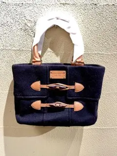 Item thumbnail for item 14ccb3d0-7b40-45e5-8e1b-017ad892ca26