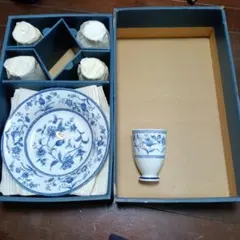 ブルーの花柄 ティーポットと湯呑みセット - メルカリ