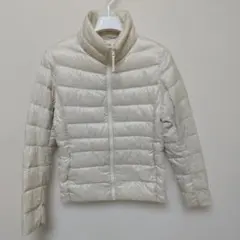 ご*ま様 ユニクロ ウルトラライト ダウンジャケット アイボリー S
