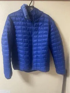 ユニクロ　ライトウォームパデットパーカー