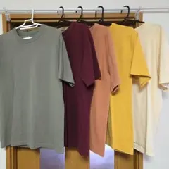 ユニクロ UNIQLO Tシャツ