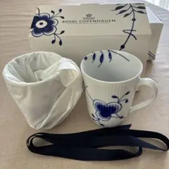ROYAL COPENHAGEN 青い花柄マグカップ2客箱付き
