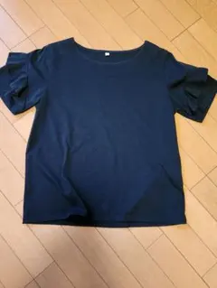 フリル袖 Tシャツ Lサイズ　ブラック
