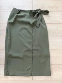 オリーブグリーン リボン付きタイトスカート