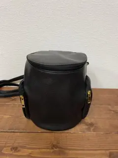 黒 レザー 円筒形 バッグ　新品値引き‼️