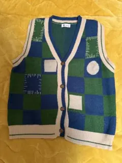 ニットベスト