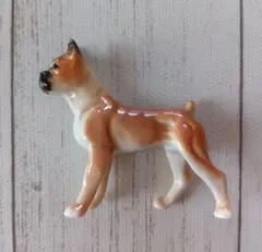 ボクサー　ボーンチャイナ　陶器製　置物　犬のサムネイル