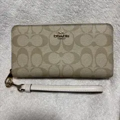 COACH ベージュ 長財布土日限定値下げ