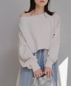 オフショルピグメントスウェット
