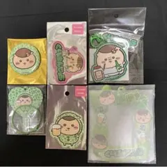 くりまんじゅう　ちいかわ　キーホルダーステッカーカードホルダー缶バッジミニミラー