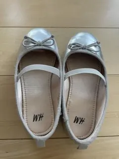 H&M シルバー バレエシューズ