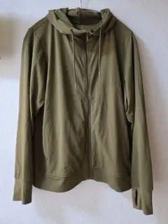 『明日まで』ユニクロエアリズムUVカットパーカ カーキ XL