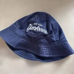 NEW ERA ニューヨークヤンキース バケットハット ネイビーのサムネイル