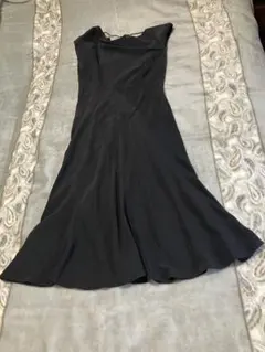 ブラックノースリーブフレアドレス