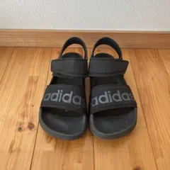 【addidas】 レディース サンダル22.5センチ