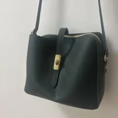 ダークグリーン ショルダーバッグのサムネイル