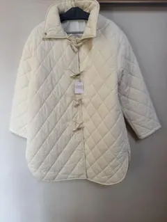 新品　アイボリー キルティング コート