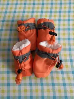 オレンジの犬用靴・ドッグシューズ