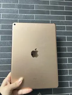 Apple iPad Air 第3世代 10.5インチ 64GB ゴールド M…