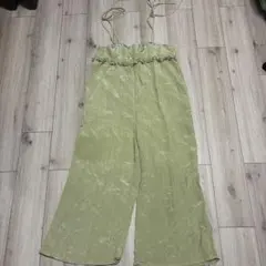 サロペットのサムネイル