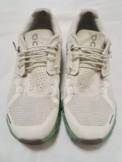 On オン クラウド5 超軽量 スニーカー ランニングシューズ 27cm