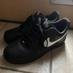 Nike Air Force 1 ブラック