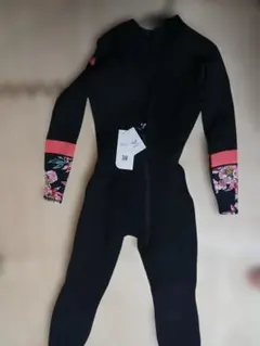 ROXY フルスーツ カラフル花柄 未使用 2025年最新】ROXY ロキシー ウェットスーツの人気アイテム - メルカリ