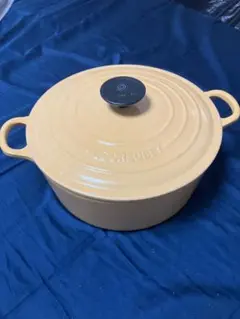 Le Creuset 鋳物 ホーロー 鍋 ココット・ロンド ベアー 14 cm - メルカリ
