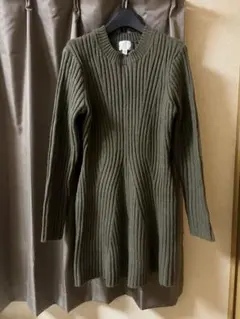 H&M リブニットワンピース ミニワンピ　カーキ 長袖