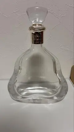 Richard Hennessy 空瓶 専用ケース付 - メルカリ