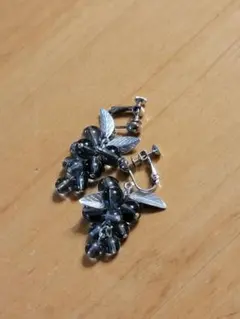 ブドウ イヤリング シルバー