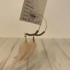 羽ビーズフープピアス